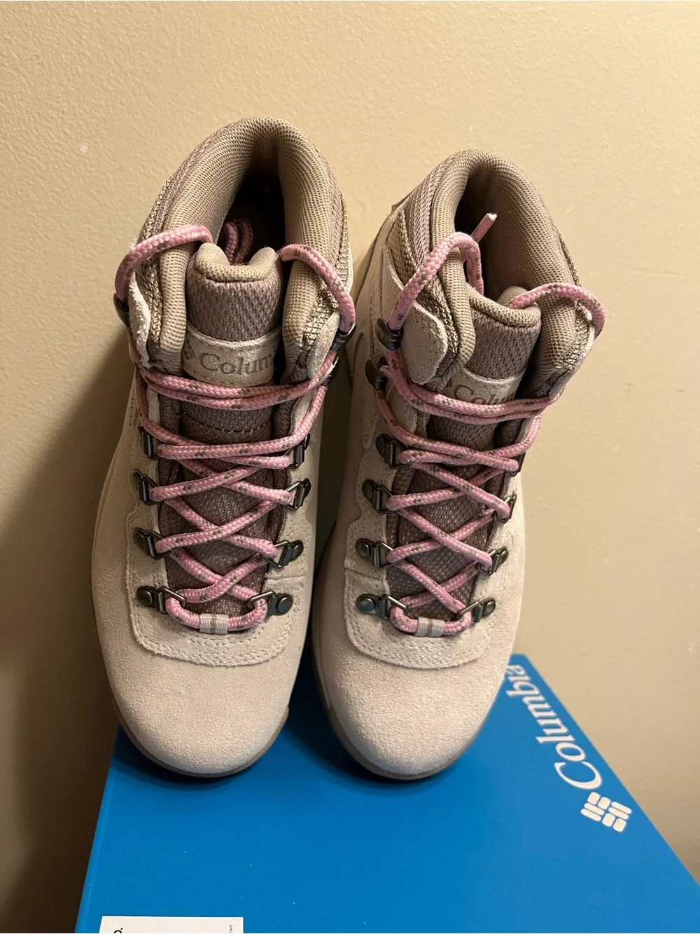 Columbia Women’s Winter Hiking Boots in Taupe with Pink Laces